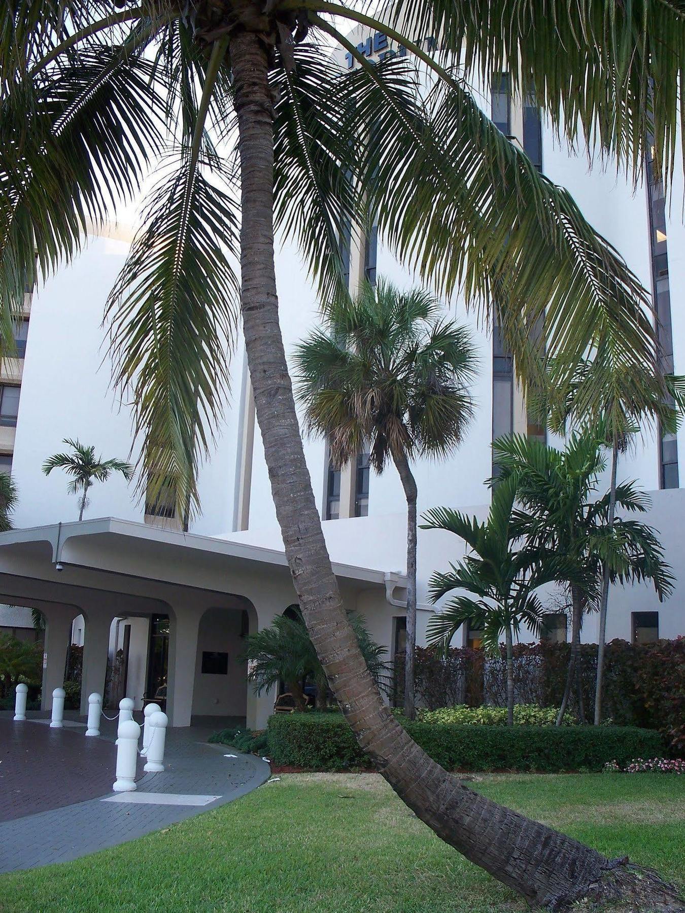 Forum Pompano Beach Exterior foto